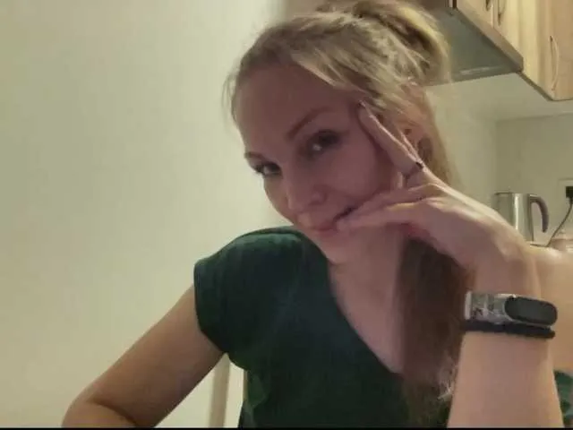 Live sex webcam photo for Alisasqrl #276648900