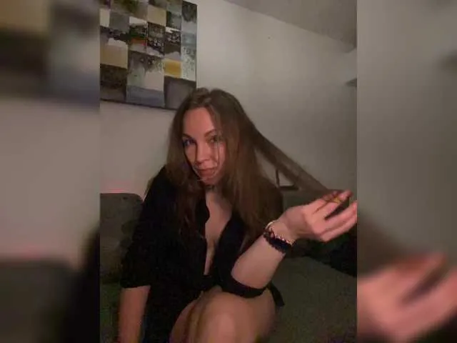 Live sex webcam photo for Alisasqrl #291039770