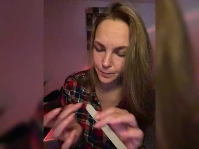 Live sex webcam photo for Alisasqrl #291718231