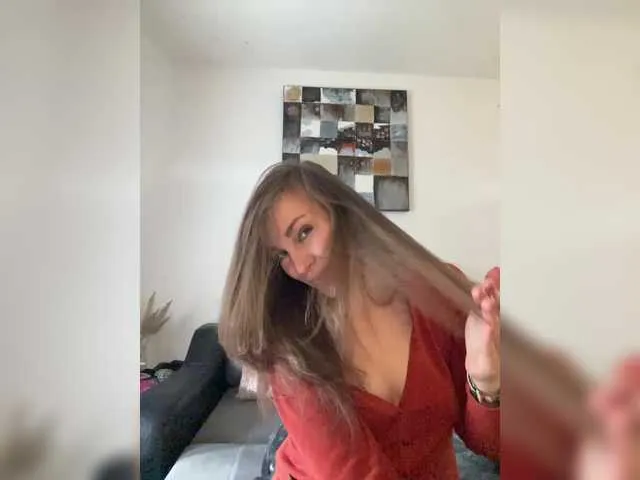 Live sex webcam photo for Alisasqrl #292013598