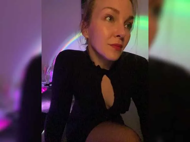 Live sex webcam photo for Alisasqrl #292015248