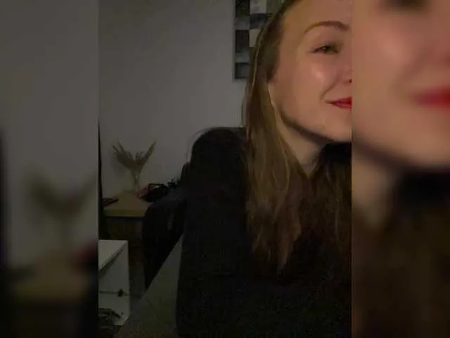 Live sex webcam photo for Alisasqrl #292064503