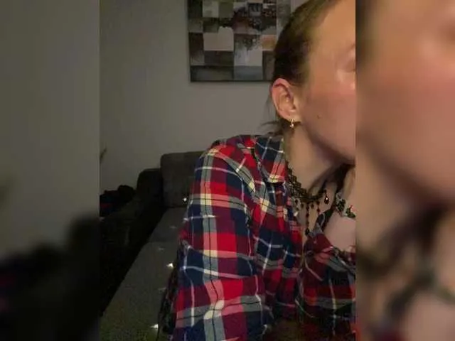 Live sex webcam photo for Alisasqrl #292146790