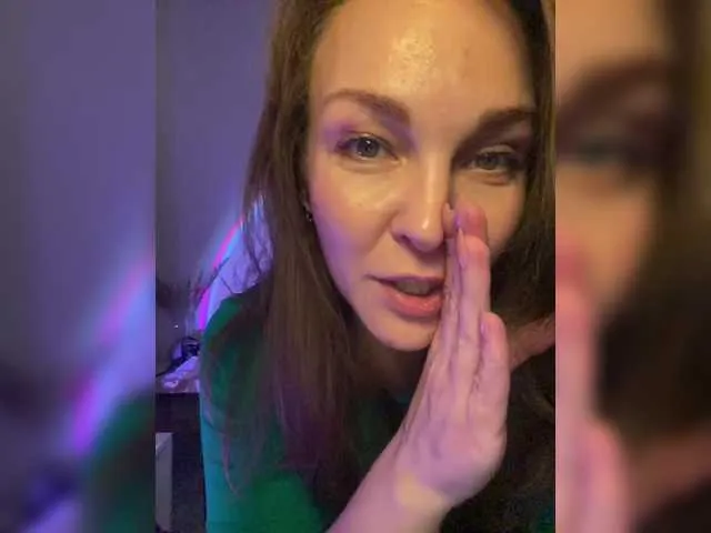 Live sex webcam photo for Alisasqrl #292265667