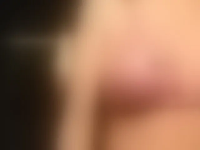Live sex webcam photo for Aliselle #293937210
