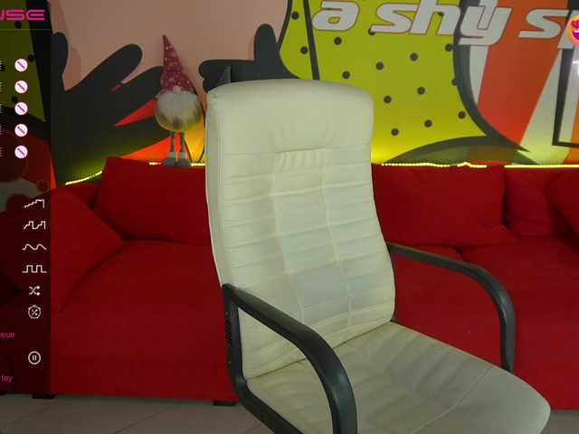 Live sex webcam photo for AlishaMalinka #277238464