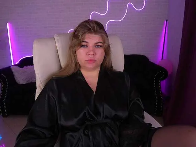 Live sex webcam photo for AlishaMalinka #292015250