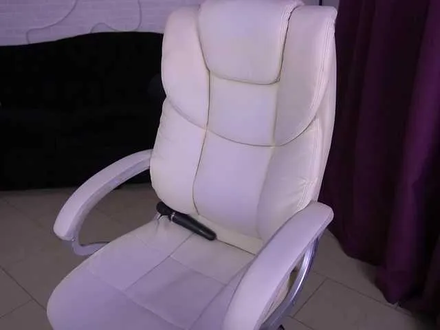 Live sex webcam photo for AlishaMalinka #292256456