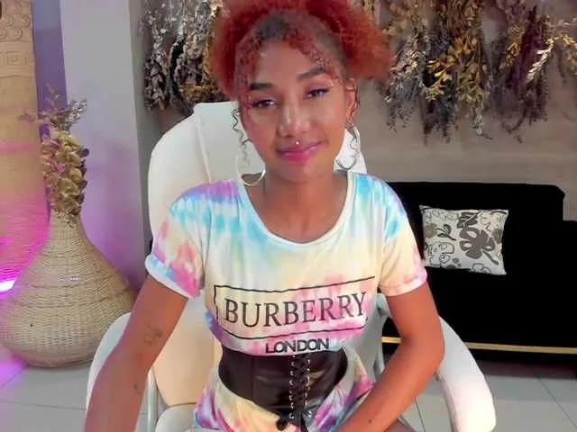 Live sex webcam photo for AlishaSanders #273944485