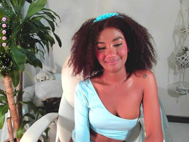 Live sex webcam photo for AlishaSummer #277546508