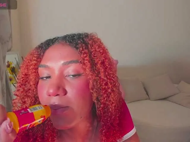 Live sex webcam photo for AlishaSummer #291585289