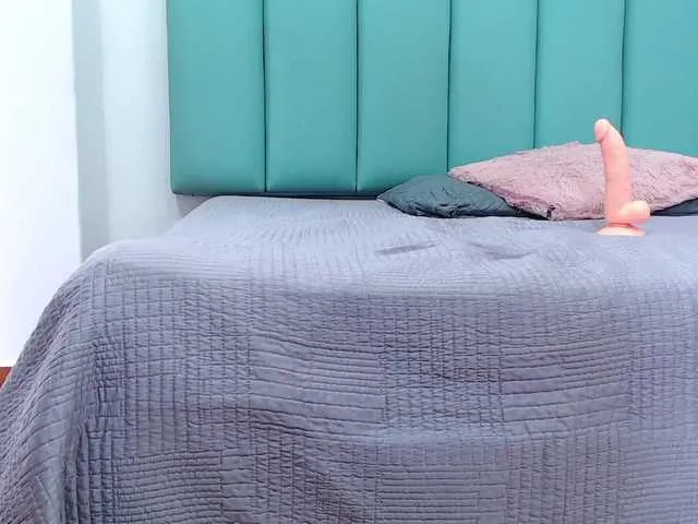 Live sex webcam photo for Alishakim- #273679197