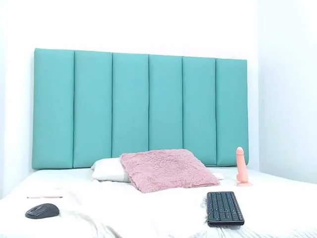 Live sex webcam photo for Alishakim- #273687848