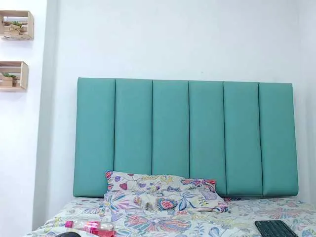 Live sex webcam photo for Alishakim- #273723844