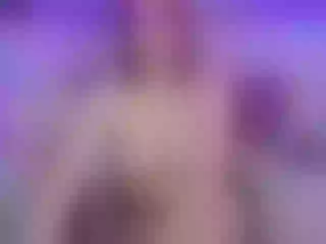 Live sex webcam photo for Alison-fire #272304255