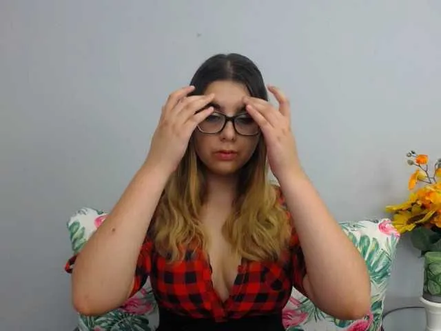 Live sex webcam photo for AlisonLady #274173755