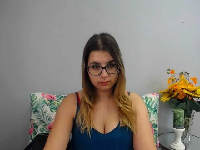 Live sex webcam photo for AlisonLady #274195760