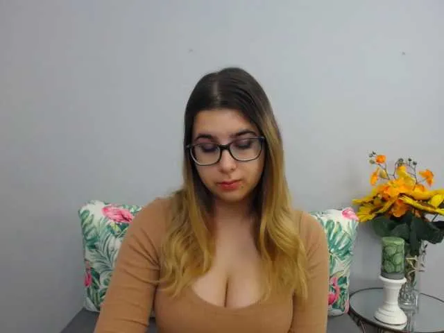 Live sex webcam photo for AlisonLady #274206848