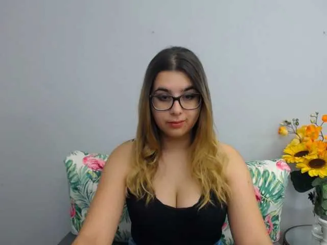 Live sex webcam photo for AlisonLady #274256358