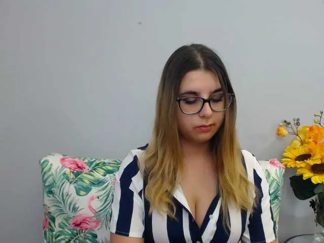 Live sex webcam photo for AlisonLady #274269591