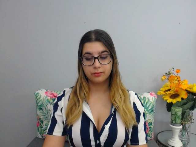 Live sex webcam photo for AlisonLady #274328133