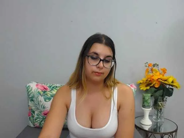 Live sex webcam photo for AlisonLady #274391678