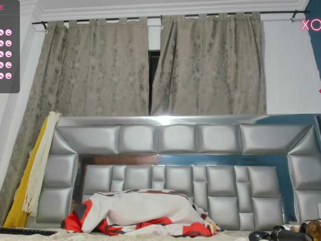 Live sex webcam photo for Alisonmiuu #276472835