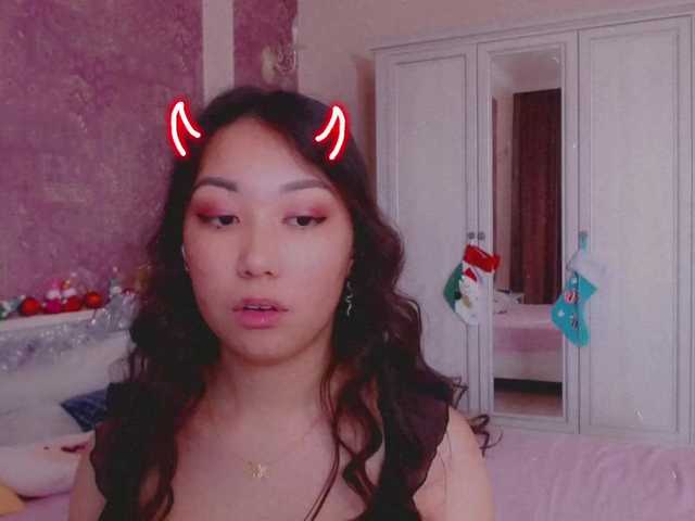 Live sex webcam photo for Alisonyugai #271731181