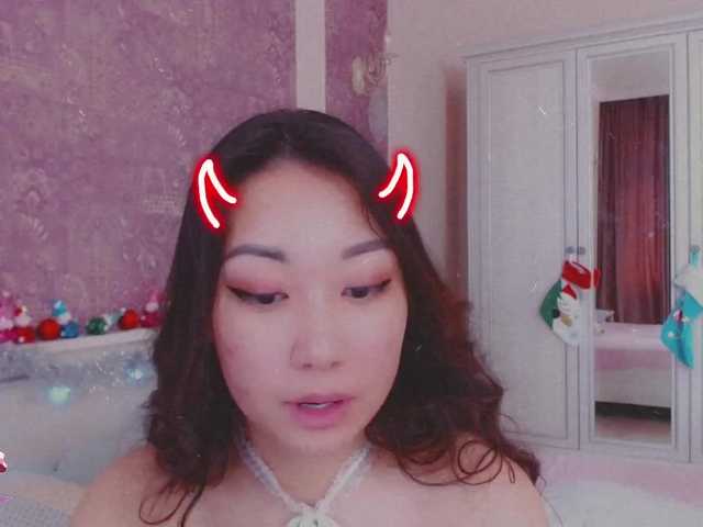 Live sex webcam photo for Alisonyugai #271789937