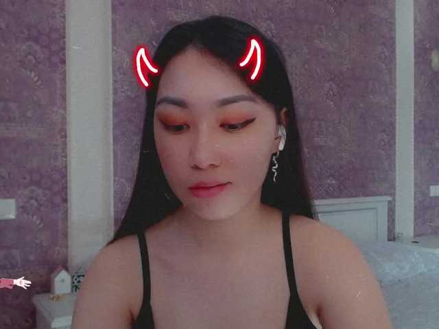 Live sex webcam photo for Alisonyugai #272695392