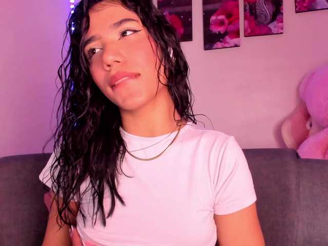 Live sex webcam photo for Alissarhys #291038157
