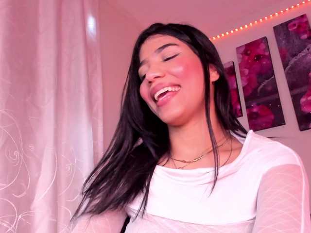 Live sex webcam photo for Alissarhys #291085909