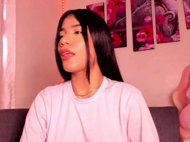 Live sex webcam photo for Alissarhys #291214392