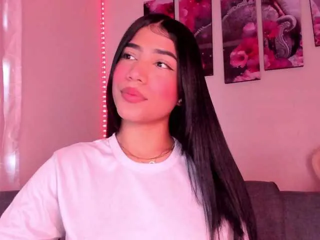 Live sex webcam photo for Alissarhys #291299190