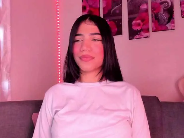 Live sex webcam photo for Alissarhys #291348008