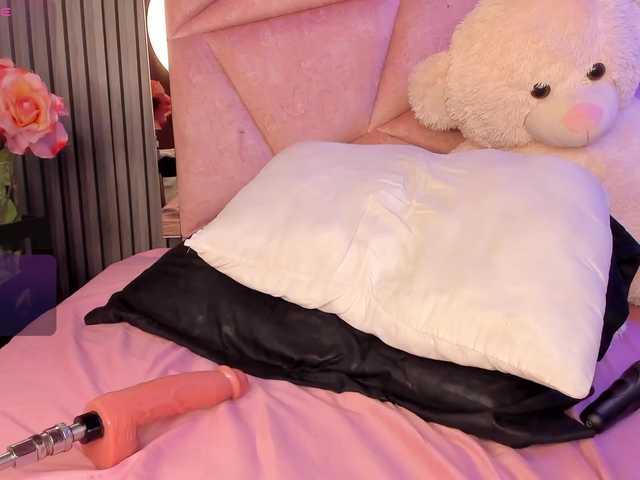 Live sex webcam photo for AlisseMiller #290605376