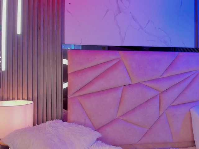 Live sex webcam photo for AlisseMiller #291972085