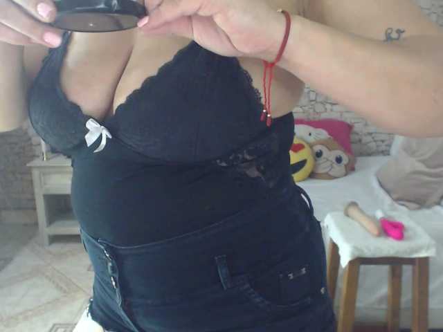 Live sex webcam photo for AlissonTyler #290792483