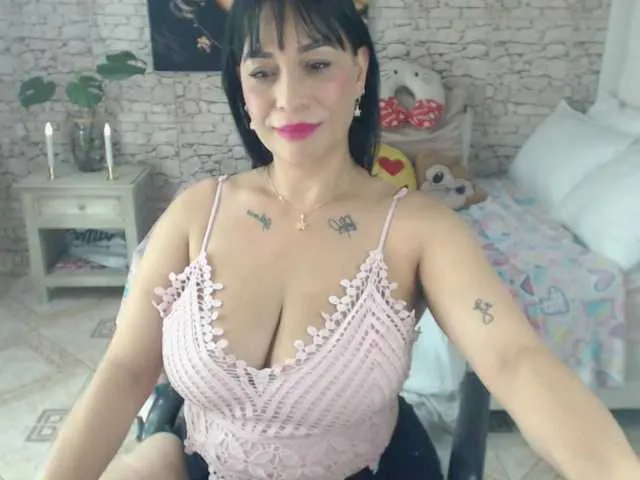 Live sex webcam photo for AlissonTyler #291400656