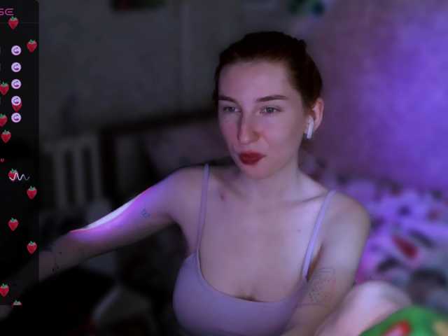 Live sex webcam photo for Alisuun #278101454