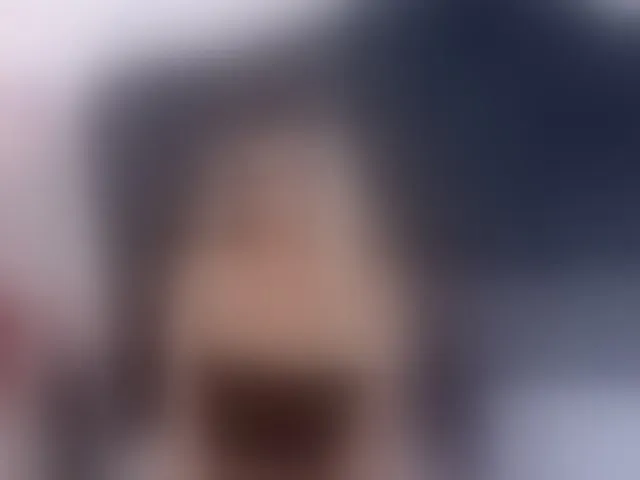 Live sex webcam photo for AlizNichols #293830552
