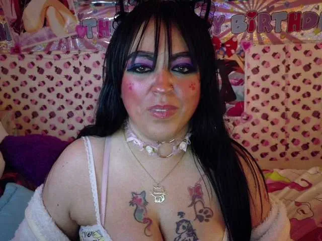 Live sex webcam photo for AlizeHentaiMeow #291755083