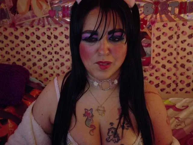 Live sex webcam photo for AlizeHentaiMeow #291905534