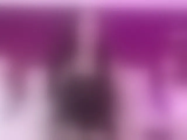 Live sex webcam photo for AlizonMoreti #292975537