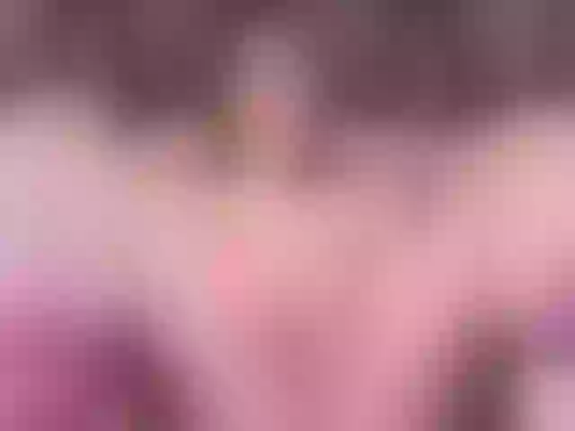 Live sex webcam photo for AlliciaKim #290571714