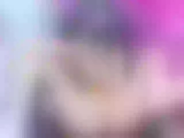 Live sex webcam photo for AlliciaKim #292105058