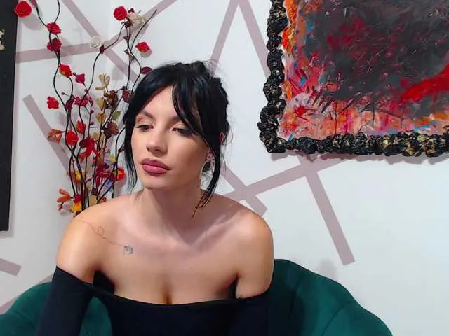 Live sex webcam photo for Allinda-Joy #290553688