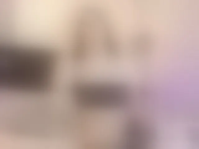 Live sex webcam photo for Allison-Parker1 #293876395