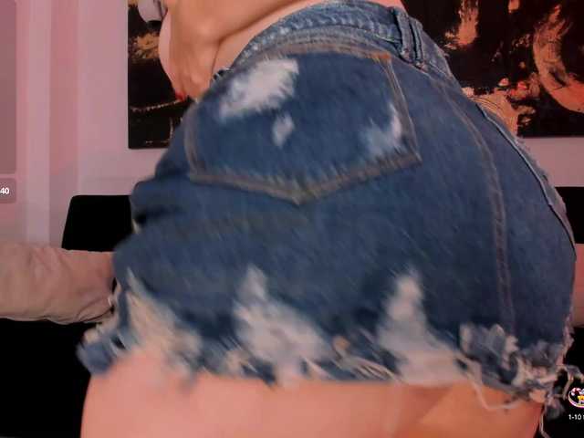 Live sex webcam photo for AllisonRogers #291750048