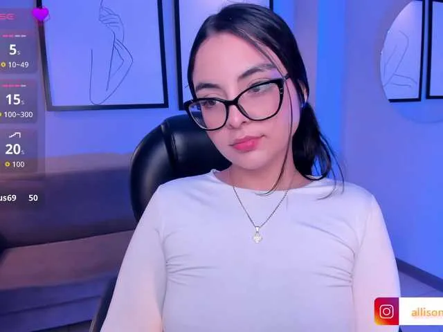 Live sex webcam photo for AllisonRogers #292259400